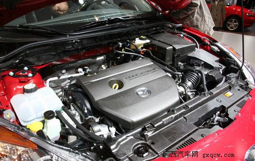 �M(j��n)��Mazda3�Ɏ�